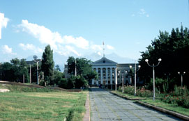  Gry
Tien-Szan