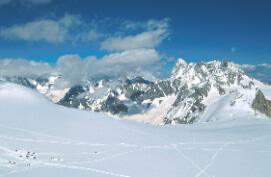 Widok z Refuge des Cosmiques