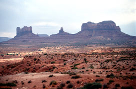 Skalne obeliski Monument
Valley